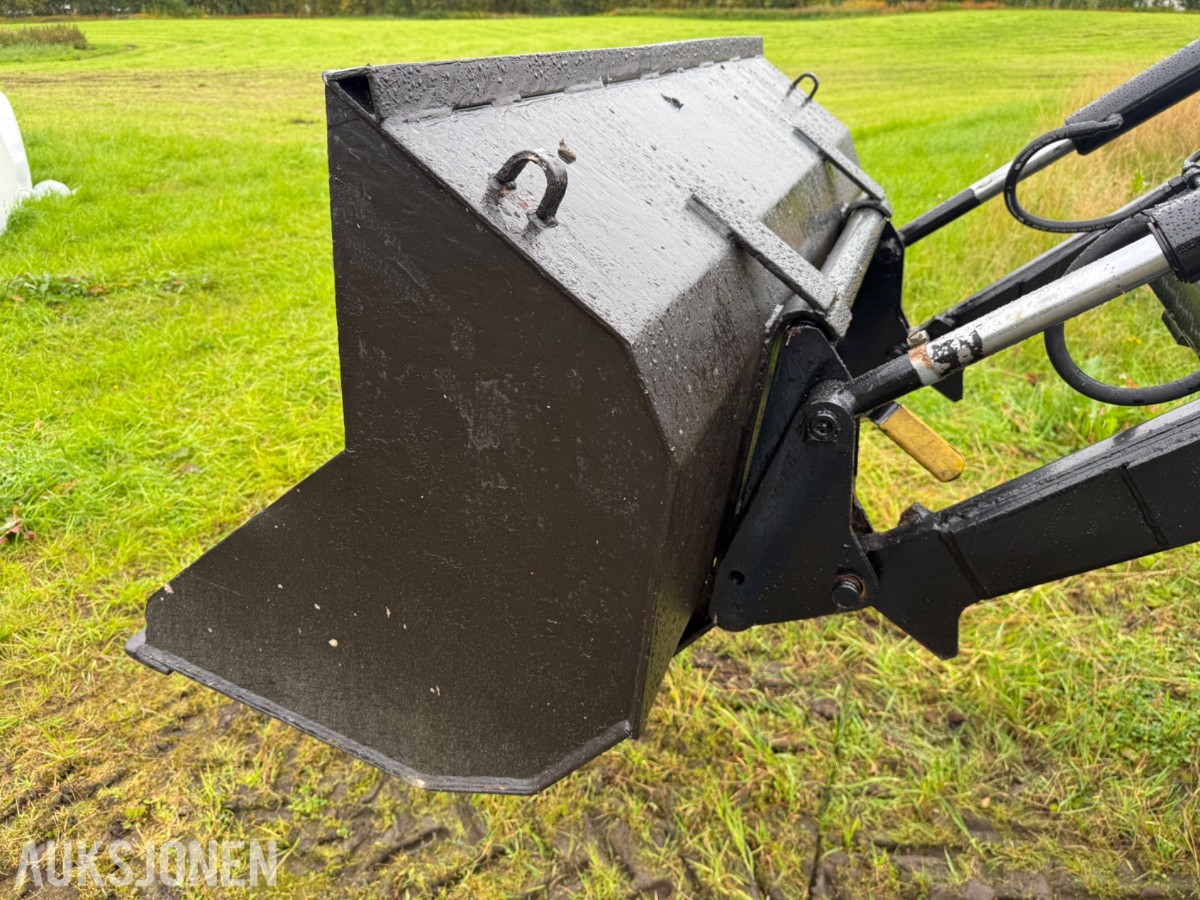 Deutz Fahr D7007 CH Traktor, frontlaster, rundballespyd, 2x skuffer