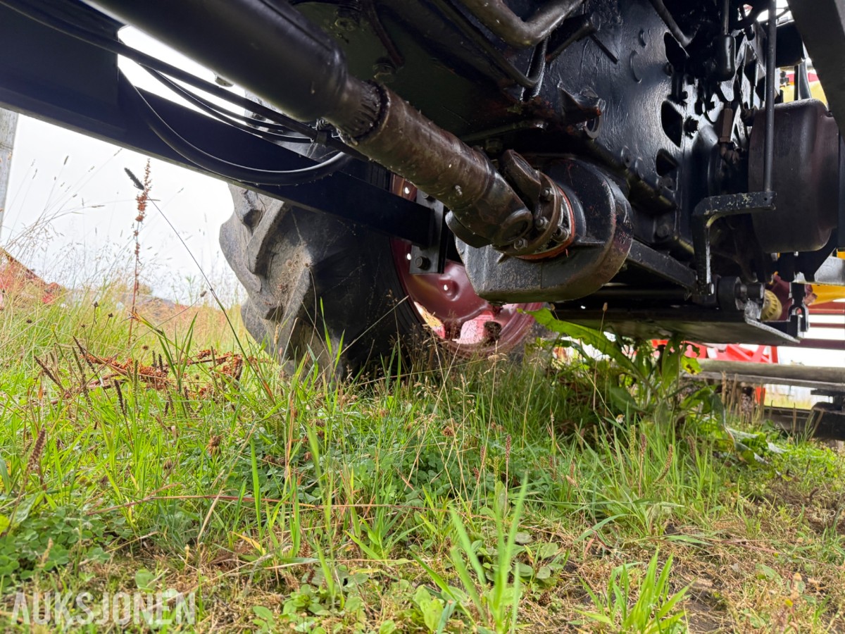 Deutz Fahr D7007 CH Traktor, frontlaster, rundballespyd, 2x skuffer