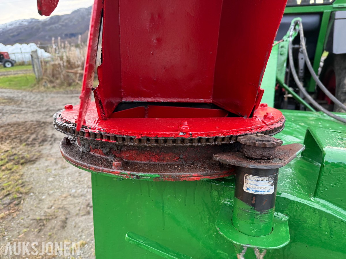 Deutz Fahr D7007 CH Traktor, snøfres, rundballespyd, 2x skuffer, plog/pløyer