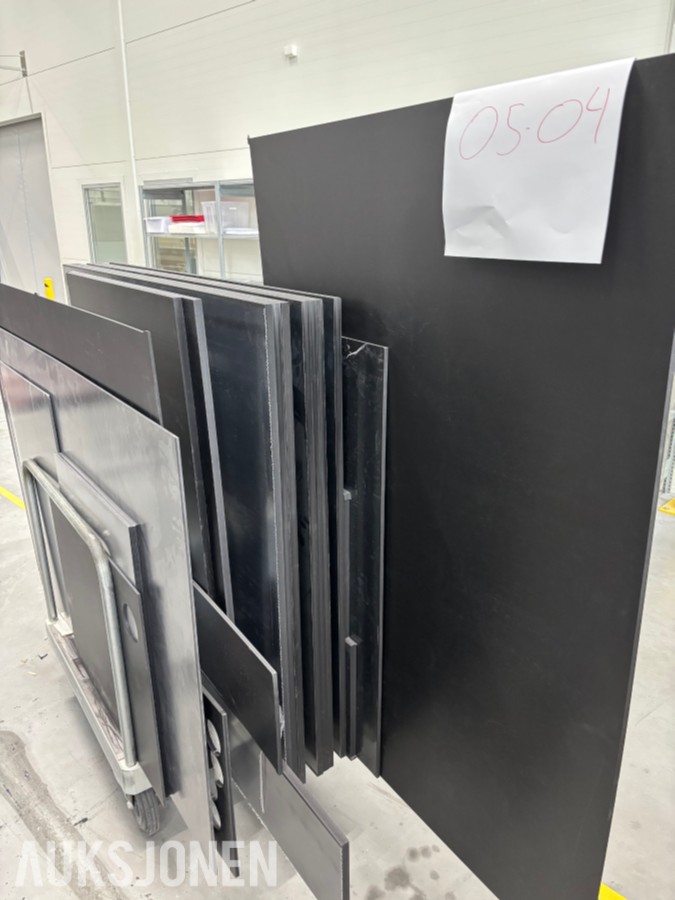 Diverse plater til storformat Grafisk selges samlet m/4stk traller