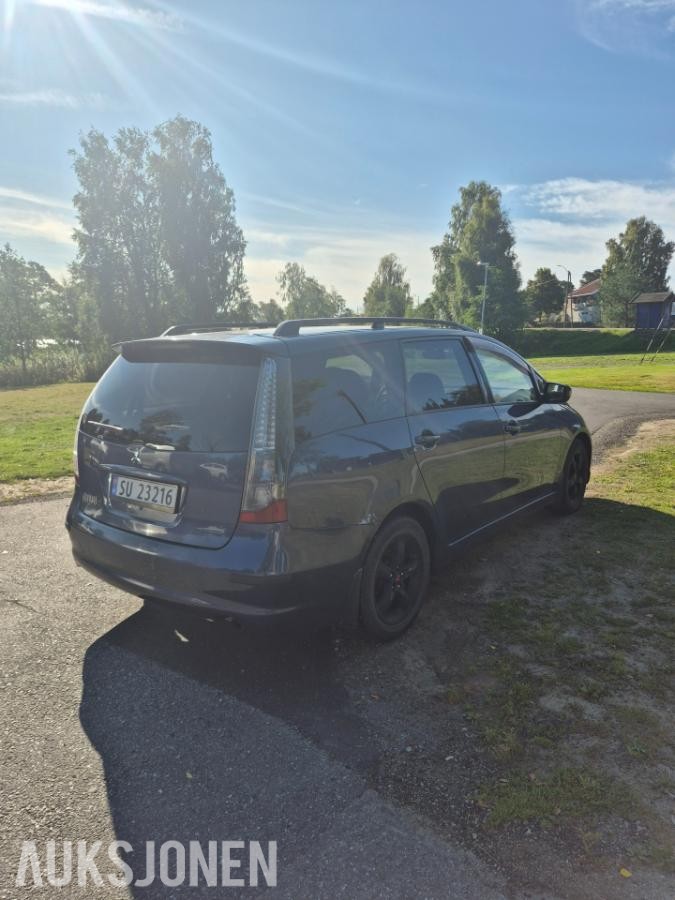 2006 Mitsubishi Grandis 2.4 165hk automat cruisekontroll s+v dekk