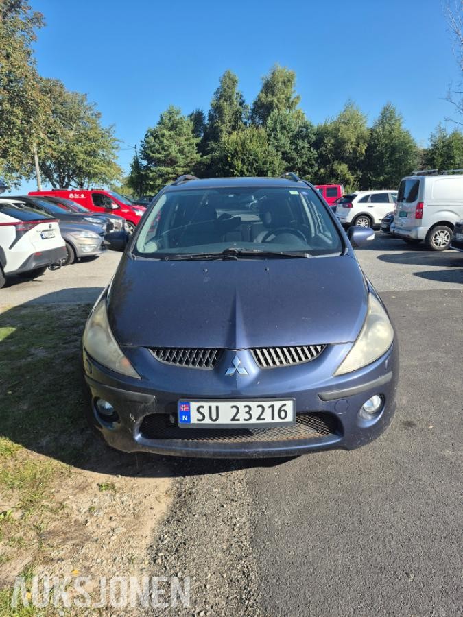 2006 Mitsubishi Grandis 2.4 165hk automat cruisekontroll s+v dekk