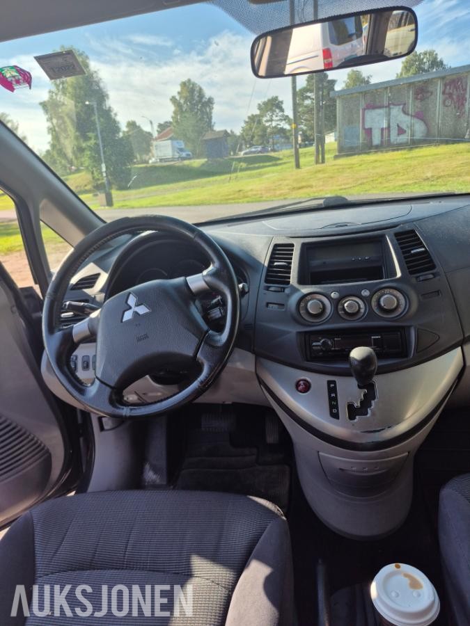2006 Mitsubishi Grandis 2.4 165hk automat cruisekontroll s+v dekk