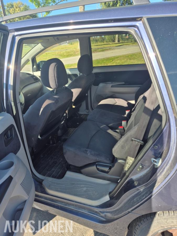 2006 Mitsubishi Grandis 2.4 165hk automat cruisekontroll s+v dekk