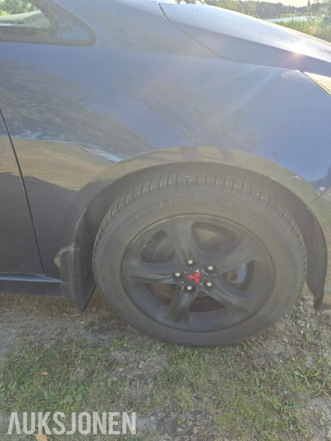 2006 Mitsubishi Grandis 2.4 165hk automat cruisekontroll s+v dekk