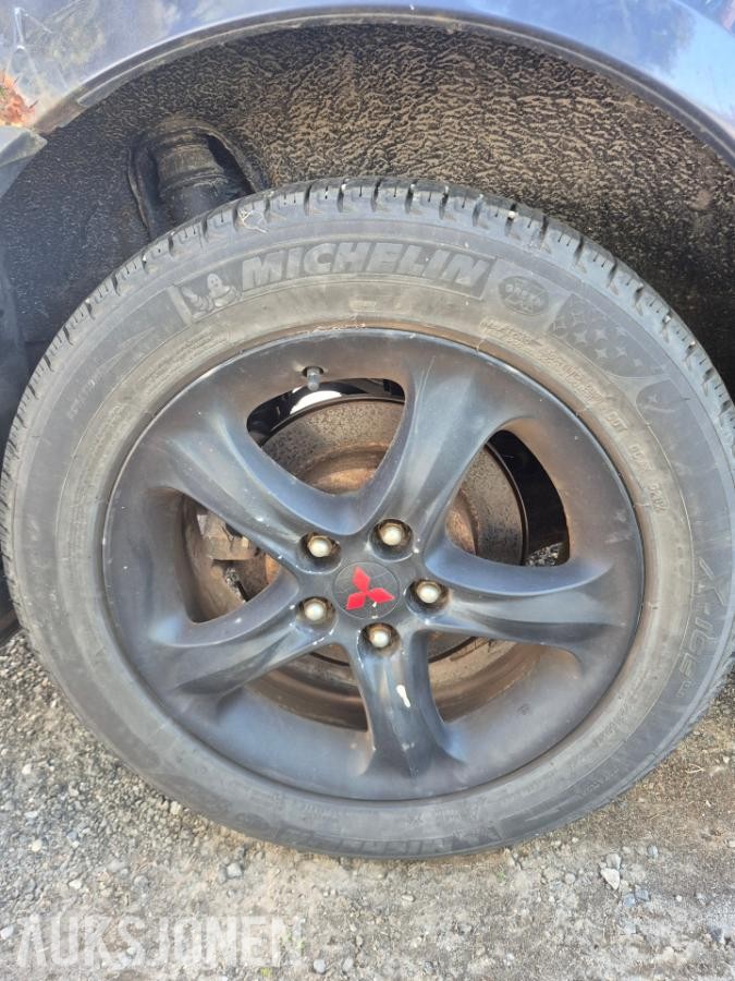 2006 Mitsubishi Grandis 2.4 165hk automat cruisekontroll s+v dekk