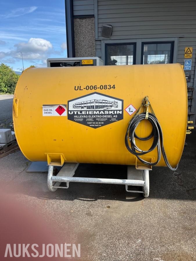 2010 FUEL PROFF 2000 liter dieseltank med 230V pumpe
