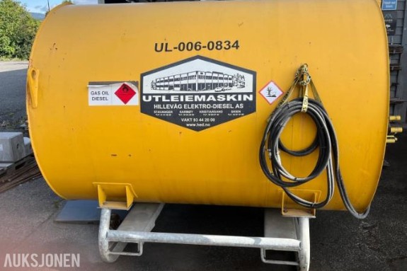 2010 FUEL PROFF 2000 liter dieseltank med 230V pumpe