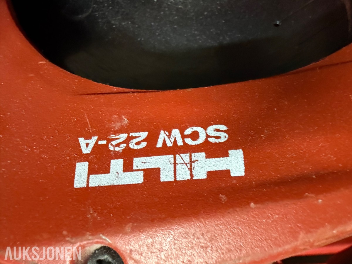 Hilti batteriverktøy. Drill, sirkelsag, bajonettsag og skrumaskin. 22 volt. 