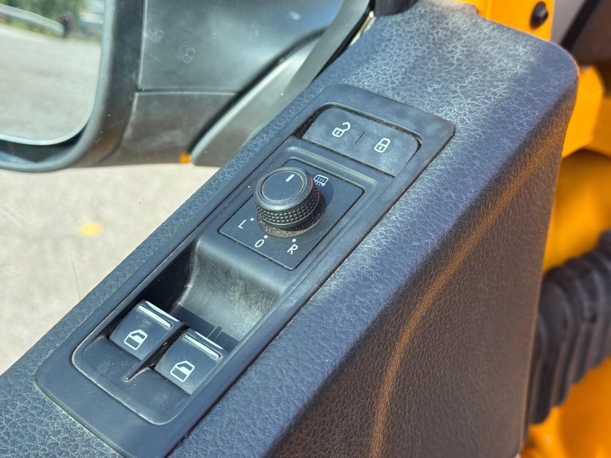 2019 Volkswagen Transporter 2,0 TDI 150hk Lang 4Motion - EU OK - 220741 km