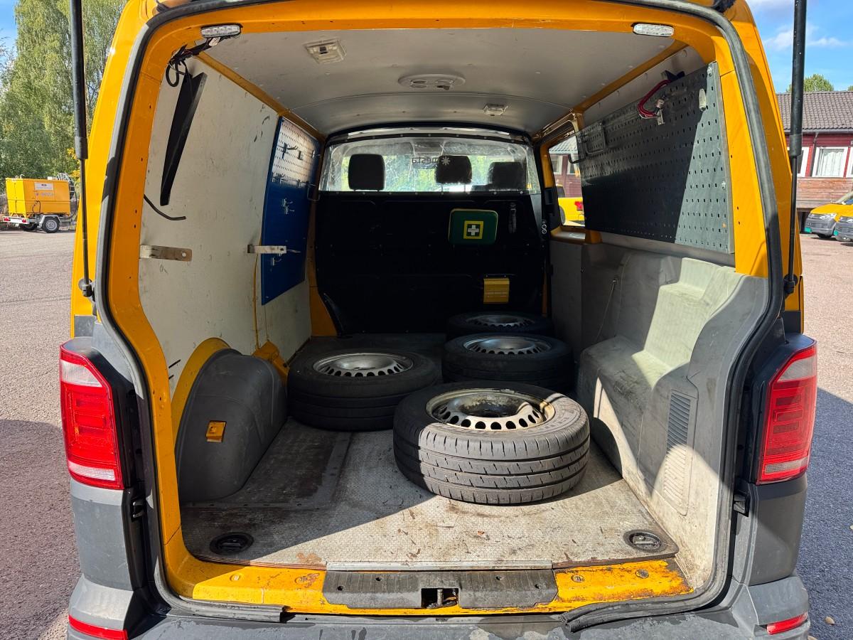 2019 Volkswagen Transporter 2,0 TDI 150hk Lang 4Motion - EU OK - 220741 km