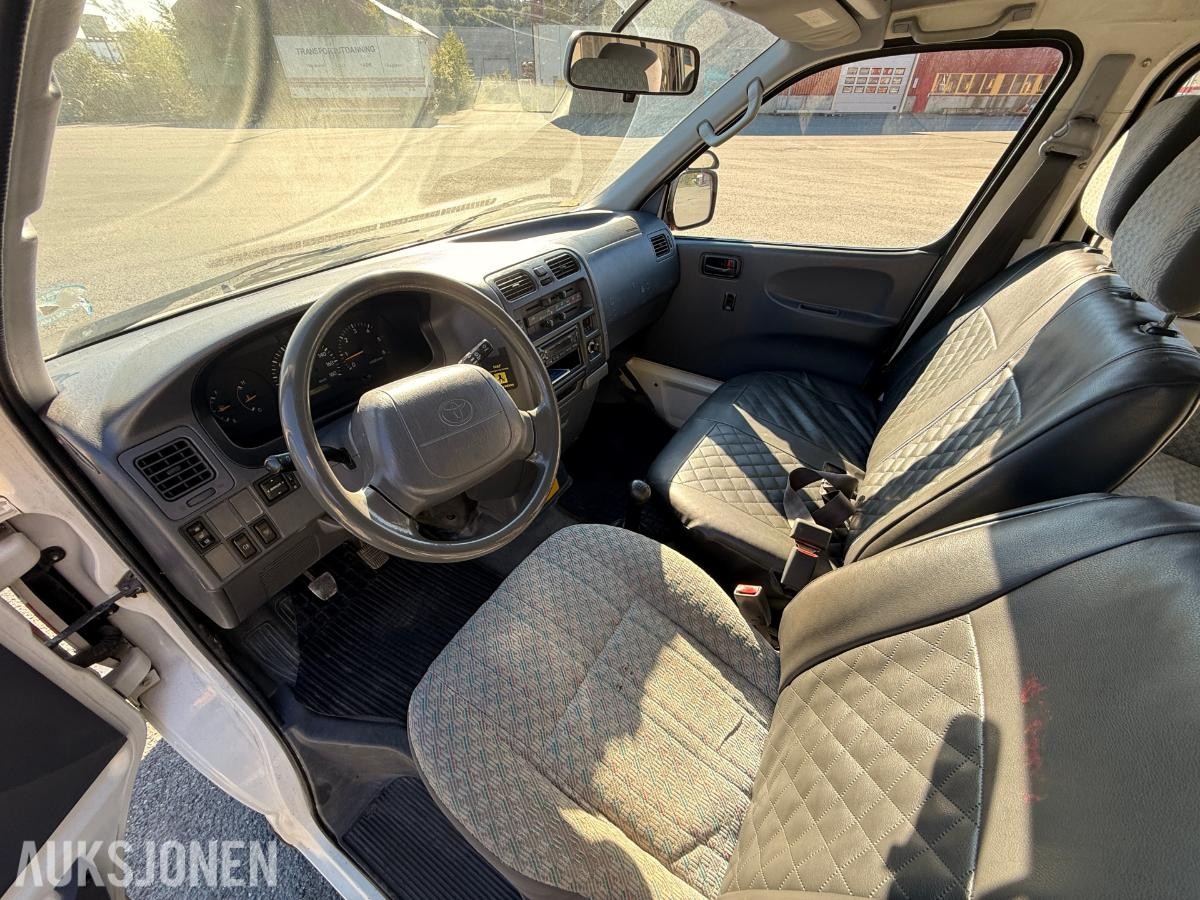 2003 - Toyota Hiace – lav km – ekstra hjulsett