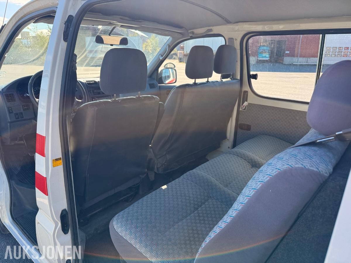 2003 - Toyota Hiace – lav km – ekstra hjulsett