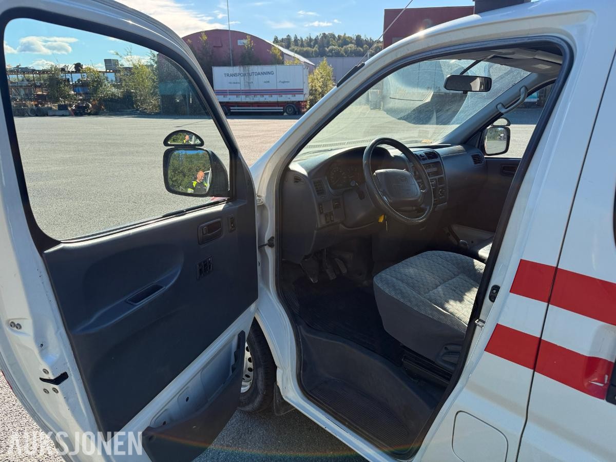 2003 - Toyota Hiace – lav km – ekstra hjulsett