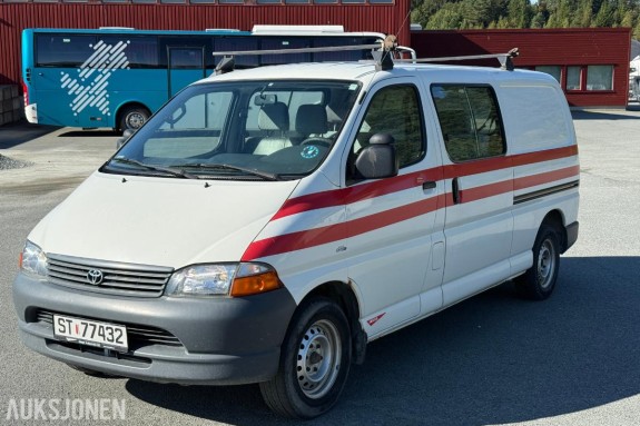 2003 - Toyota Hiace – lav km – ekstra hjulsett