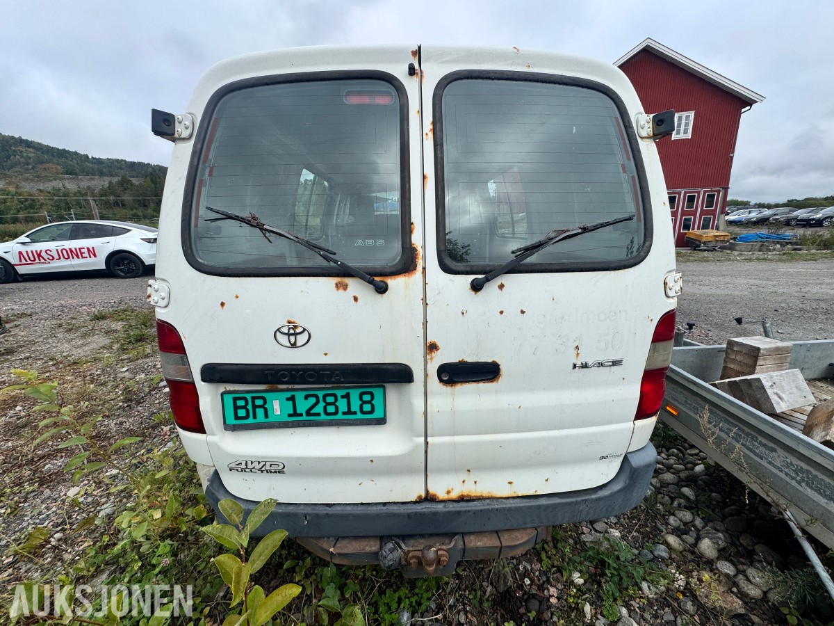 2005 Toyota HIACE 2.5-102 D 4WD - ca. 205 000km