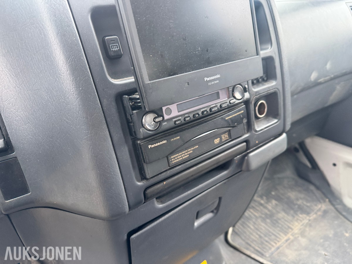 2005 Toyota HIACE 2.5-102 D 4WD - ca. 205 000km