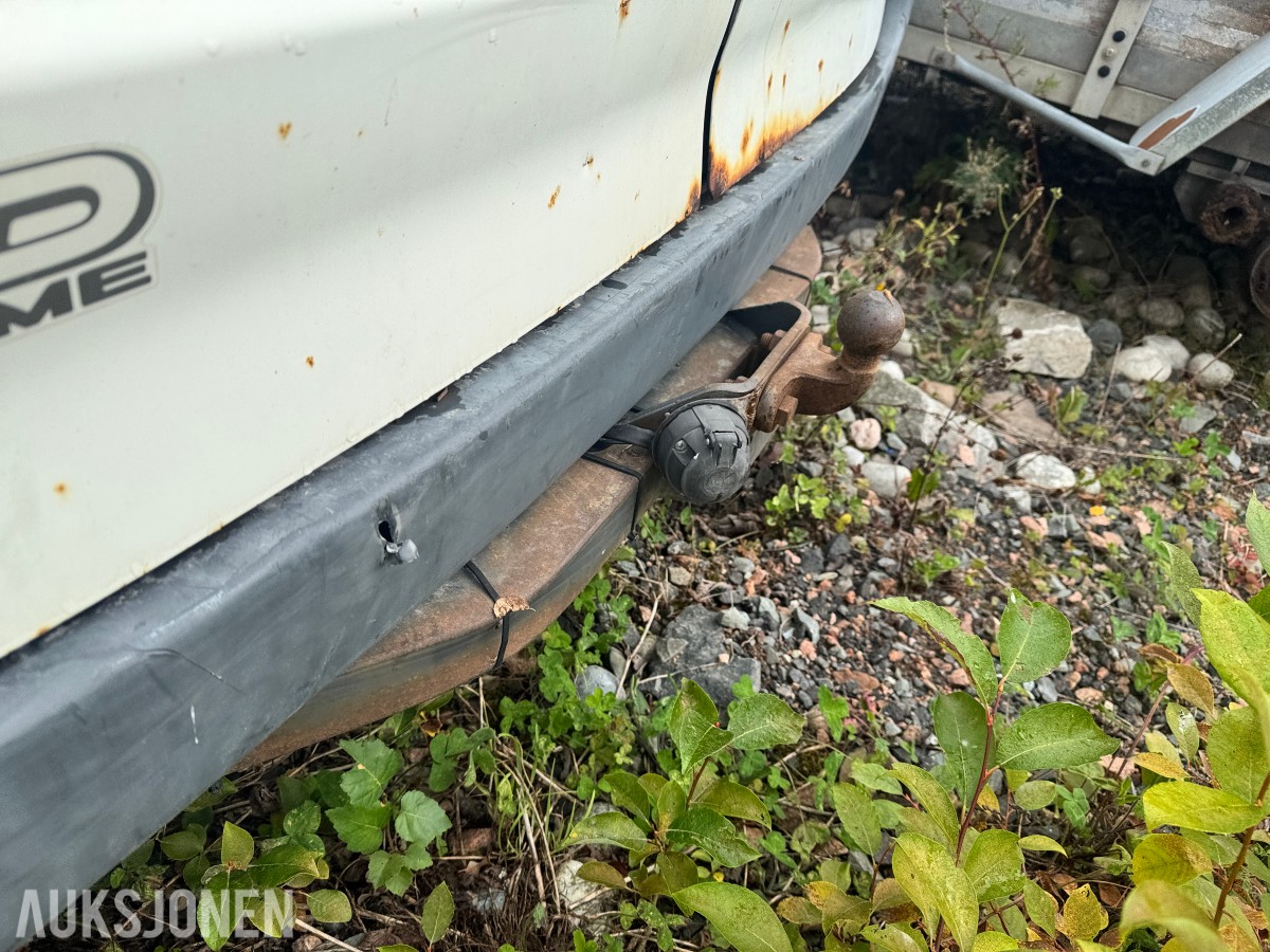 2005 Toyota HIACE 2.5-102 D 4WD - ca. 205 000km