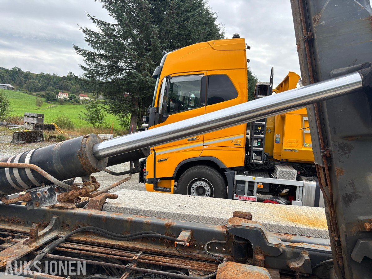 2019 VOLVO FH 540 EURO6 8x4 KROKBIL – ZETTERBERGS PALIFT T22 - MAHLE MIDTSKJÆR OG BRØYTEPLATE