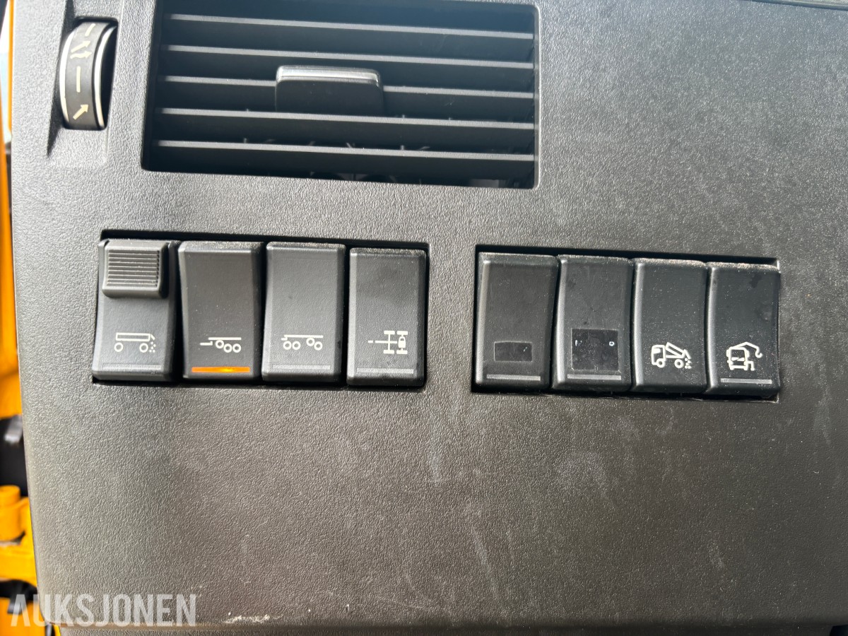 2019 VOLVO FH 540 EURO6 8x4 KROKBIL – ZETTERBERGS PALIFT T22 - MAHLE MIDTSKJÆR OG BRØYTEPLATE