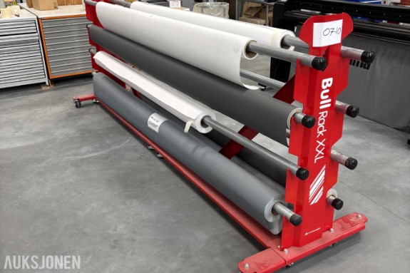 Bullrack XXL m/ ruller på stativ