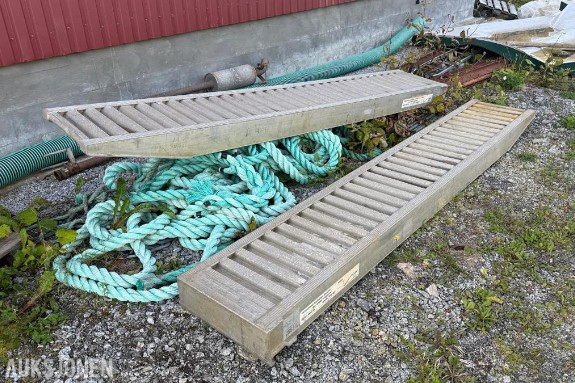 2002 2 stk. Alunor lasteramper/kjøreramper - kapasitet 2850 kg