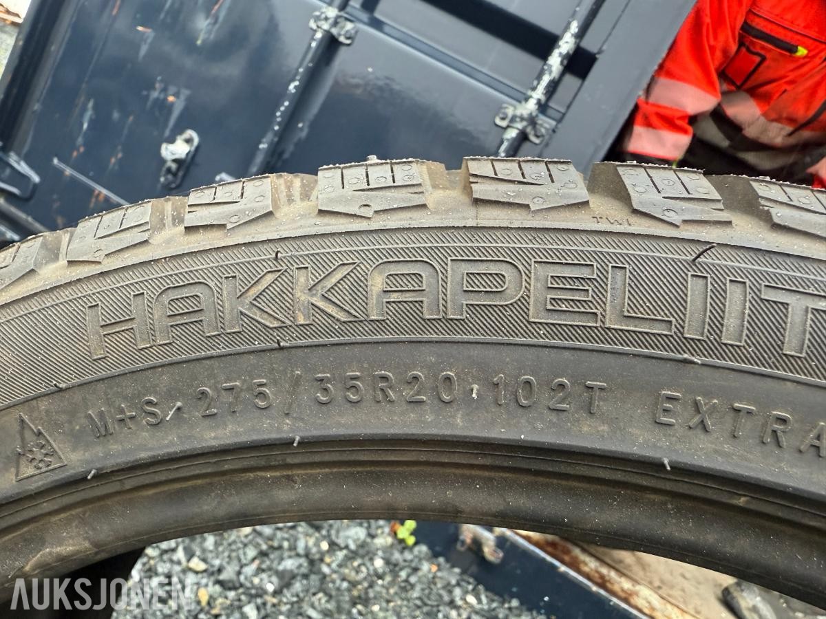 4 stk. Nokian Hakkapeliitta 9 piggdekk 275/35 R20