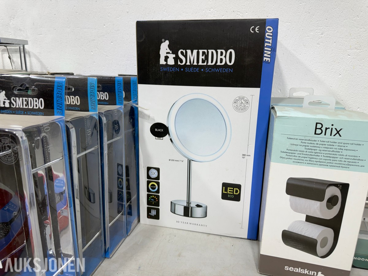 Parti med baderomsutstyr – Smedbo, Tiger, Sealskin, Zone og Bathco