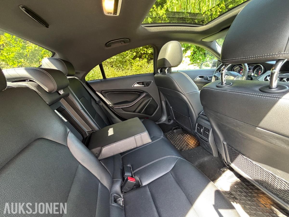 2017 Mercedes-Benz CLA 180 Coupe Automat, Ryggekamera, Soltak