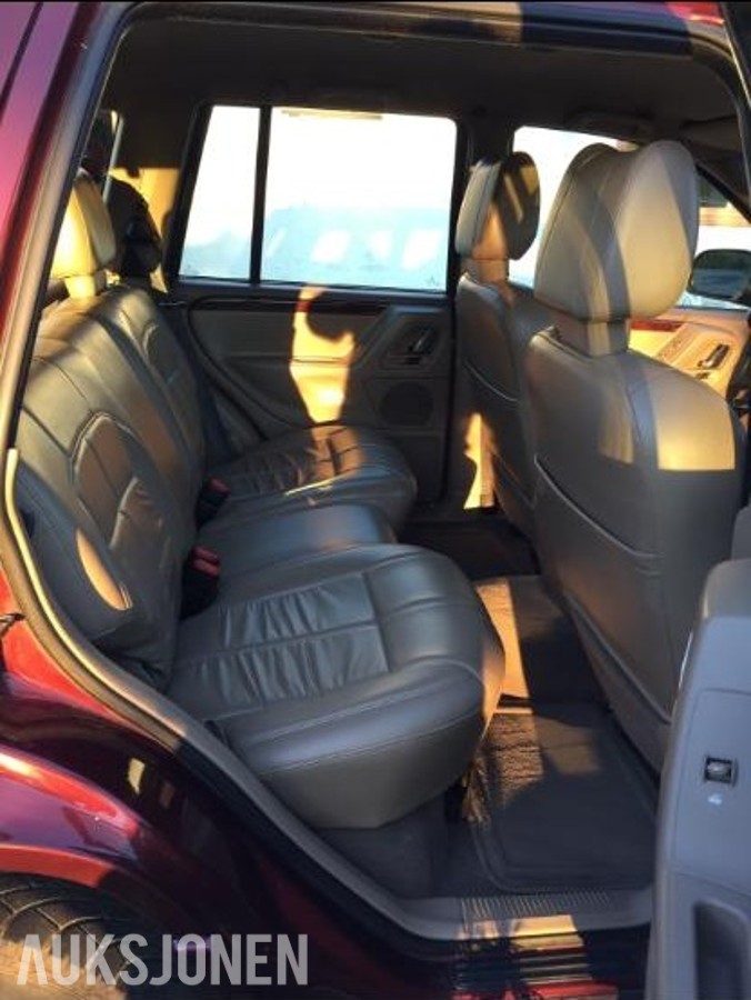 2001 Jeep Grand Cherokee 3,1 diesel høyrestyrt, delebil *Ingen minstepris*