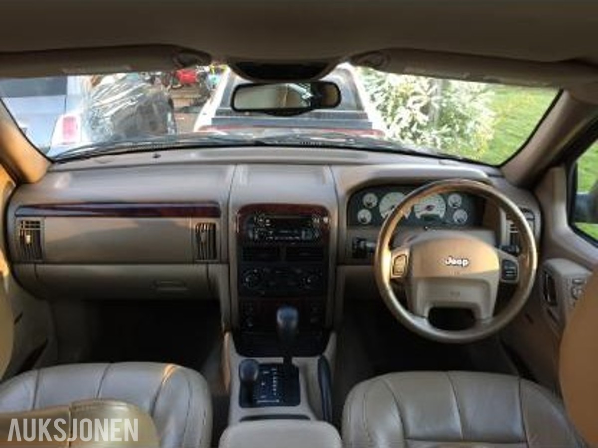 2001 Jeep Grand Cherokee 3,1 diesel høyrestyrt, delebil *Ingen minstepris*
