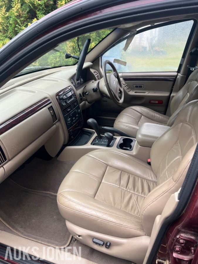 2001 Jeep Grand Cherokee 3,1 diesel høyrestyrt, delebil *Ingen minstepris*
