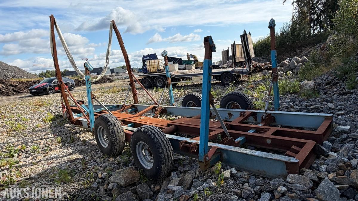 Opplagshenger for båt opptil 35 fot