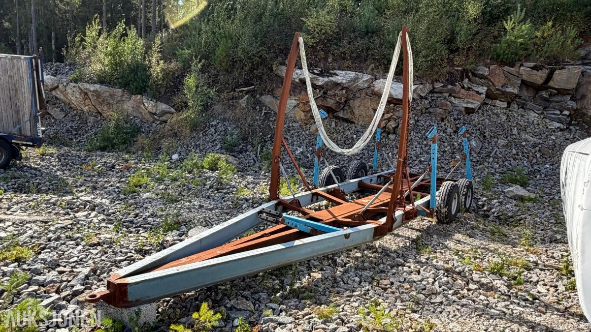 Opplagshenger for båt opptil 35 fot