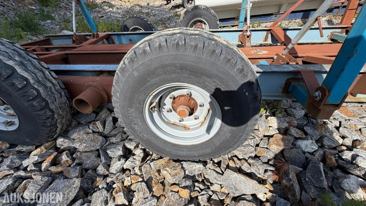 Opplagshenger for båt opptil 35 fot