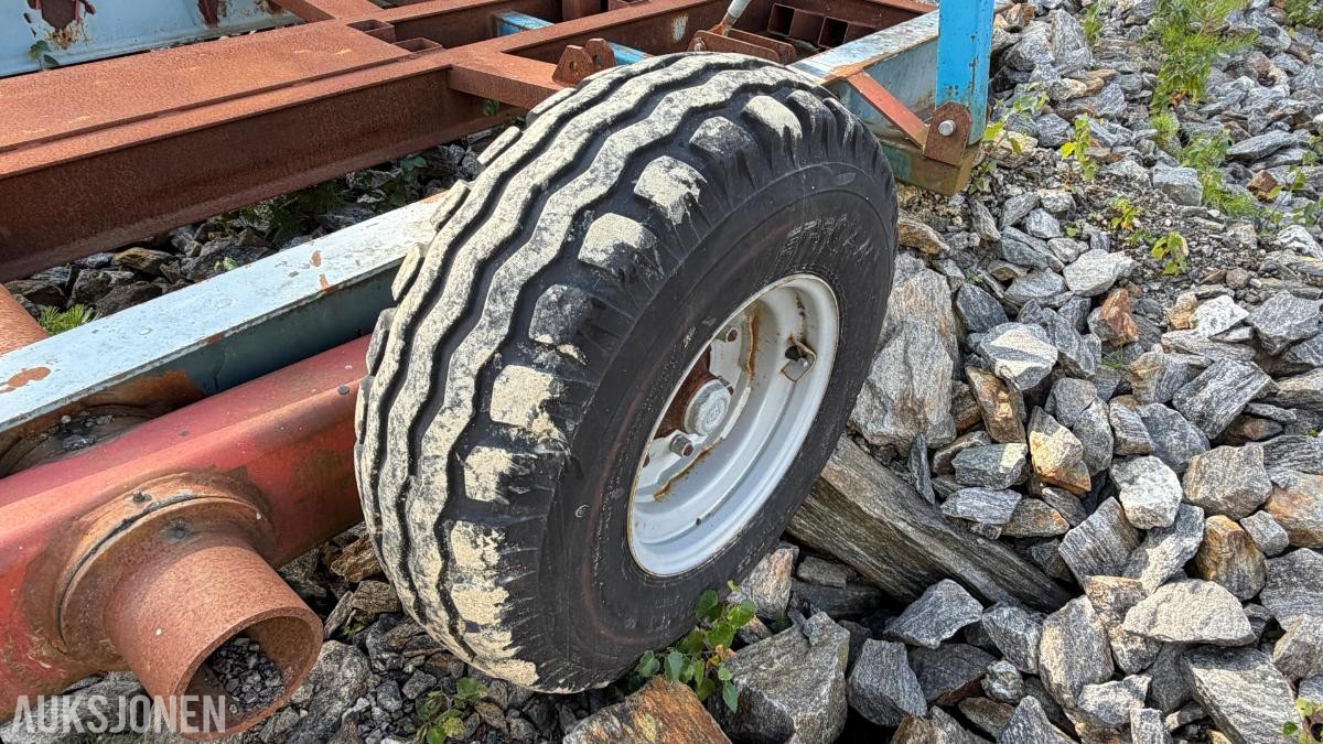 Opplagshenger for båt opptil 35 fot