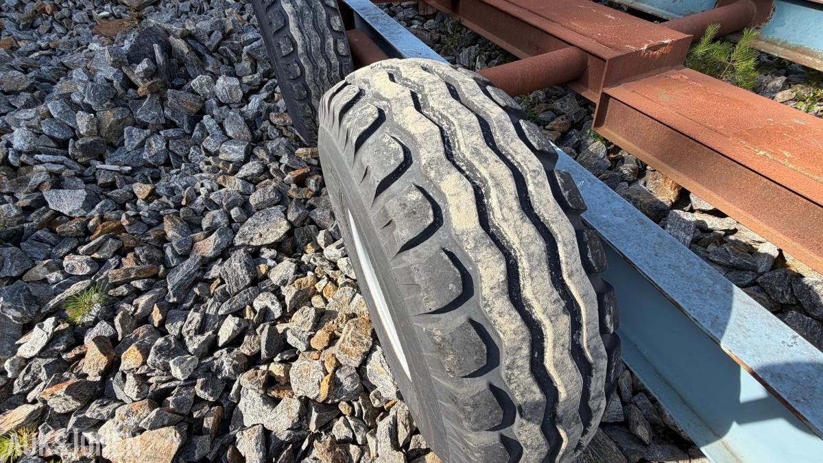 Opplagshenger for båt opptil 35 fot