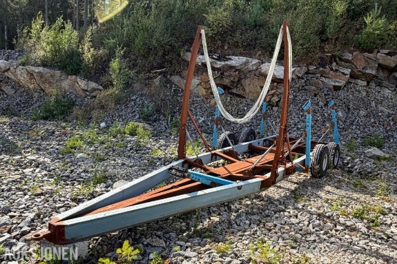 Opplagshenger for båt opptil 35 fot