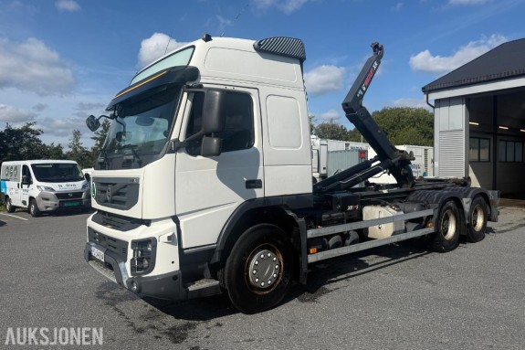 Volvo FMX 6x4 krokbil – kun 144 000 km – Hiab Multilift 21T – EU til 04/2027