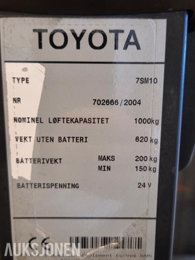 2004 Toyota Pallestabler 7SM10
