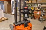 2004 Toyota Pallestabler 7SM10