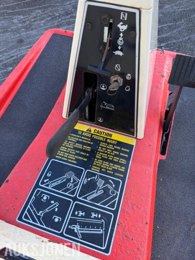 1989 Simplicity 3110 sitteklipper