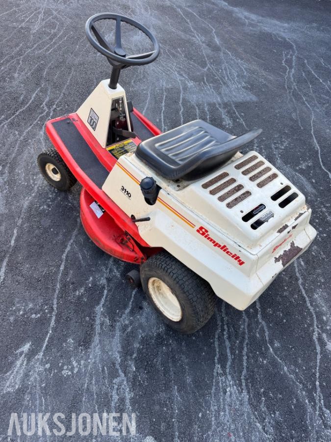 1989 Simplicity 3110 sitteklipper