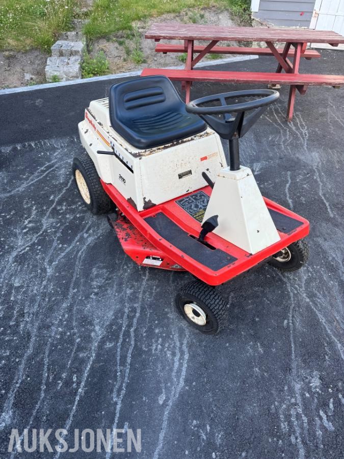 1989 Simplicity 3110 sitteklipper