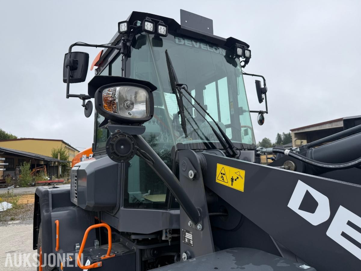 2023 DEVELON DL250-7 HJULLASTER UBRUKT.