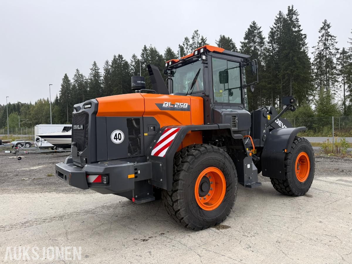 2023 DEVELON DL250-7 HJULLASTER UBRUKT.
