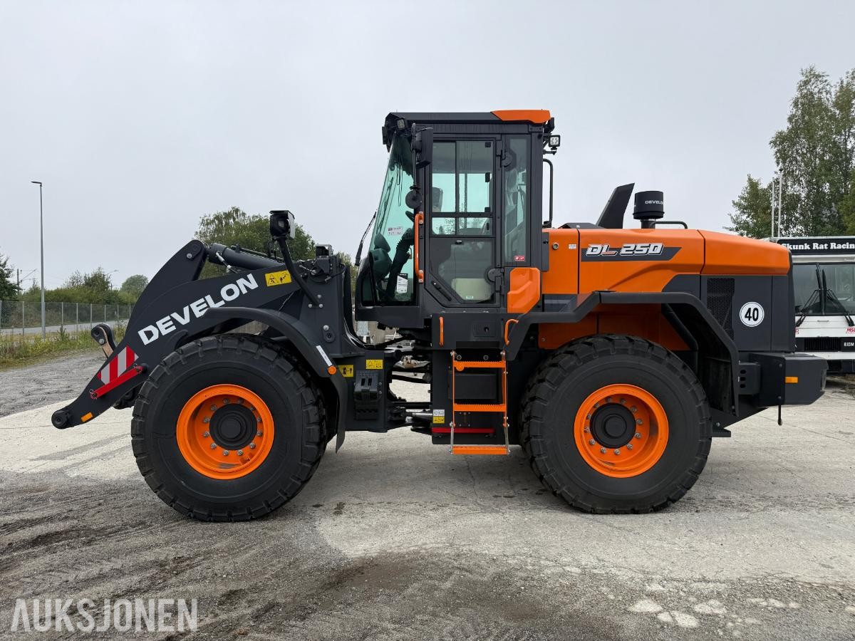 2023 DEVELON DL250-7 HJULLASTER UBRUKT.