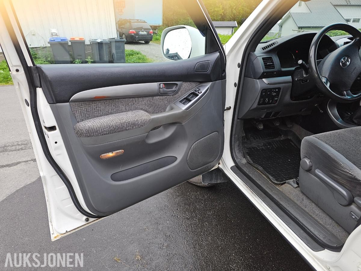 2003 Toyota Land Cruiser 3.0 Diesel 163hk 4WD Ryggekamera, S+V dekk