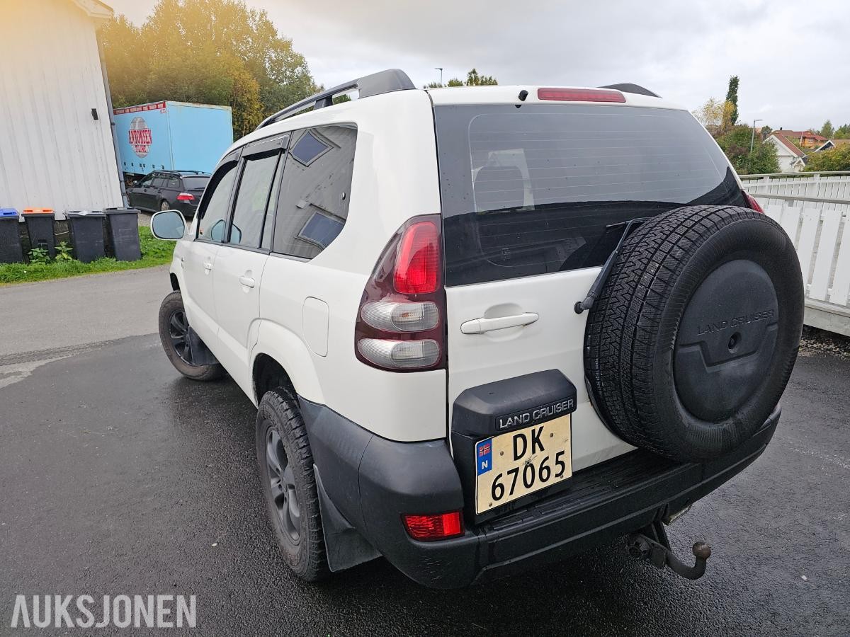 2003 Toyota Land Cruiser 3.0 Diesel 163hk 4WD Ryggekamera, S+V dekk