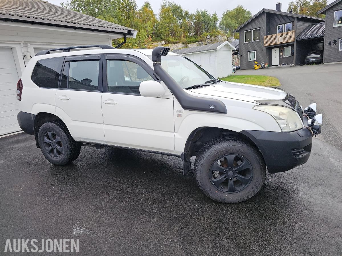 2003 Toyota Land Cruiser 3.0 Diesel 163hk 4WD Ryggekamera, S+V dekk